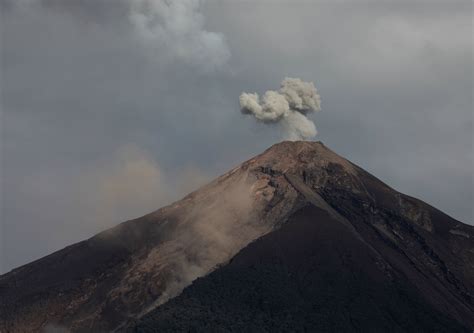 Así ha sido la erupción del volcán Fuego en Guatemala Fuego no da