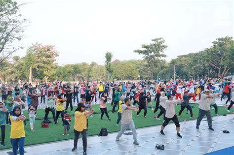 Foto Senam Dan Jalan Sehat Fakultas Kesehatan Masyarakat Universitas