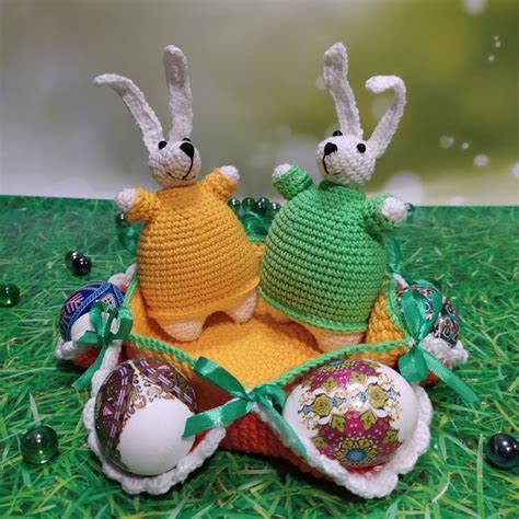 Пасхальные корзинки с кроликами | Christmas ornaments, Novelty ...