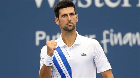 Novak Djokovic Disqualified From U S Open After Accidentally Hitting