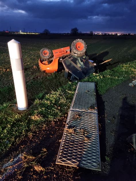 Accident Camion Renvers Vinzelles Ce Matin La D Viation Est