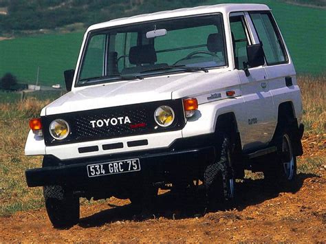 Toyota Land Cruiser J70 - dane techniczne, spalanie, opinie, cena ...