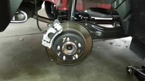 2014 Hyundai Tucson Suv Checking Rear Disc Brakes And About To Change