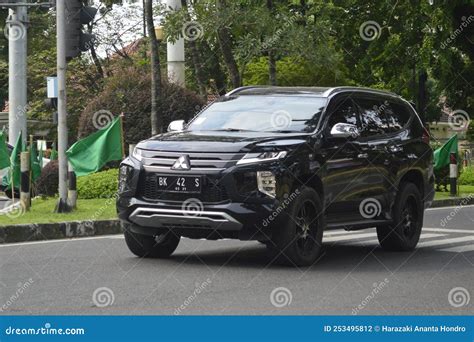 Deporte Mitsubishi Pajero Tipo Suv Dakar 2021 Fotografía editorial