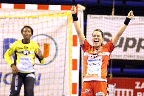 News Maria Nunez Prolonge Avec Besan On Ligue F Minine De Handball