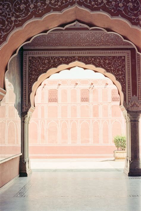 exploring  architecture  jaipur india entouriste