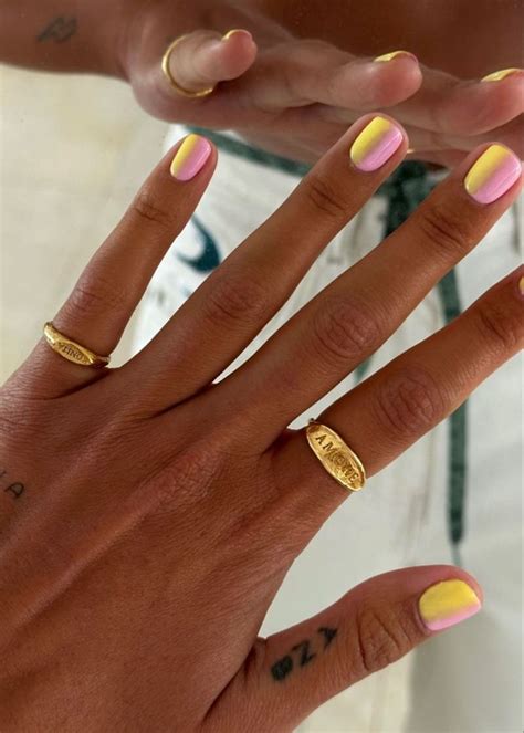 Pin By Eider On Nails Yellow Nails Gel Nails Simple Nails