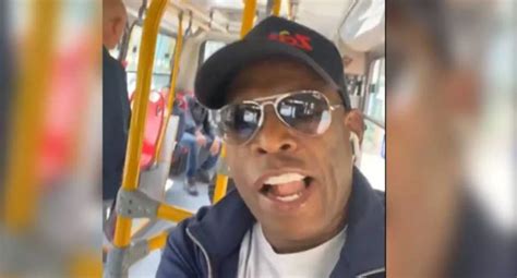 Faustino Tino Asprilla Se Coló En Un Bus Del Sitp En Bogotá