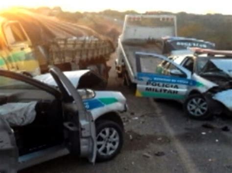 G Morre Militar Ferido Em Acidente Entre Caminh O E Carros Da Pm Na