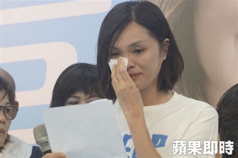 [新聞] 李眉蓁落淚道歉 放棄中山大學碩士學位 Gossiping板 Disp Bbs