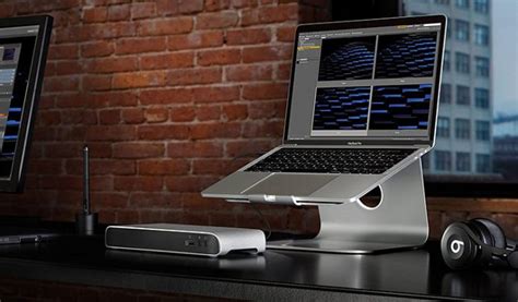 Best Thunderbolt 3 Docks For Macbook Pro A Must Have Accessory For