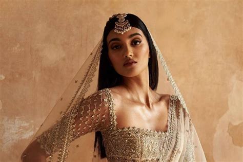 Meet Neelam Gill The Gorgeous Model Partying With Leonardo Di Caprio