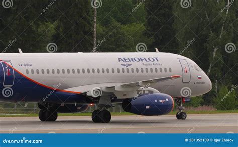 Passenger Plane Of Aeroflot Taxiing Stock Video Video Of Airplane