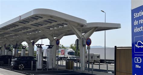 Autoroute A Station De Recharge Ultra Rapide Vinci Autoroutes