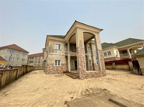 For Sale 6 Bedroom Fully Detached Duplex With 2rooms Bq On 1000 Sqm