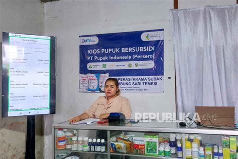 Kini Tebus Pupuk Subsidi Pakai NIK Data Petani Aman Republika Online