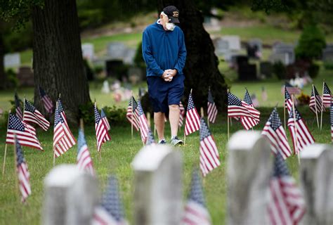 SLIDESHOW We Remember Darien Honors Its Veterans On Memorial Day