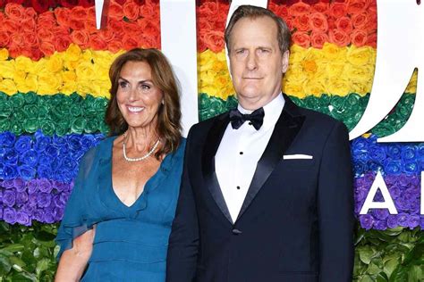 Jeff Daniels Shares The Trick To His Nearly 45 Year Marriage To Wife