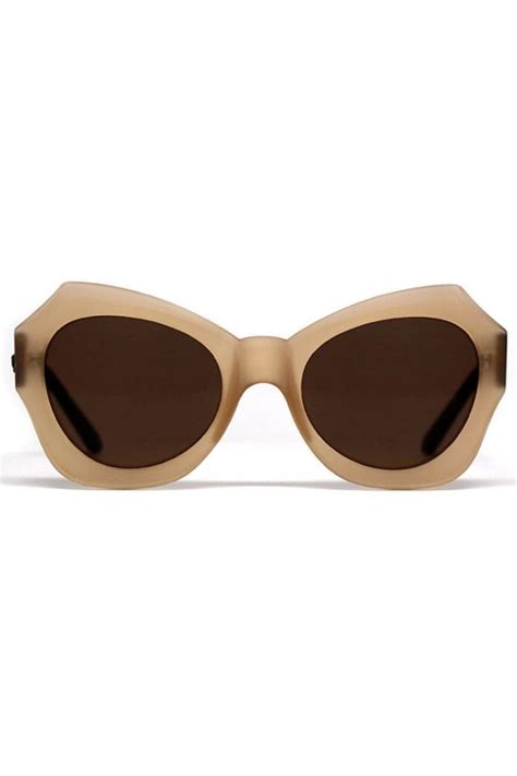 12 Unusual Sunglasses Trends