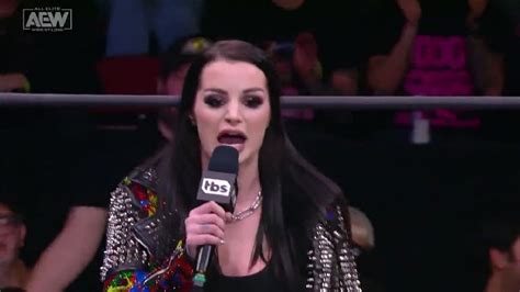 Saraya Fka Paige Breaks Silence After A Teary Announcement On Aew