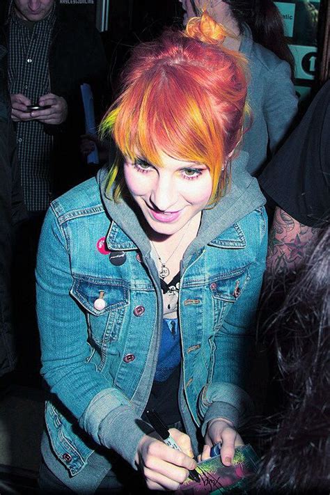 Hayley Williams Blue Bangs