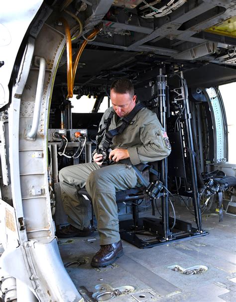 New MH-60S gunner seats delivered to fleet – Alert 5