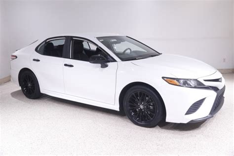 Pre Owned 2020 Toyota Camry Se Nightshade Sedan In Mentor Tu5095