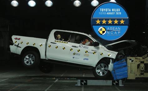 Asean Ncap Toyota Hilux And Fortuner Facelifts Both Get Five Star