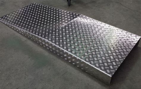 Stainless Steel Checkered Plates Manufacturer In China TuoLian