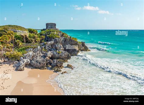 Las Ruinas Mayas De Tulum Y Su Playa Junto Al Mar Caribe Estado De