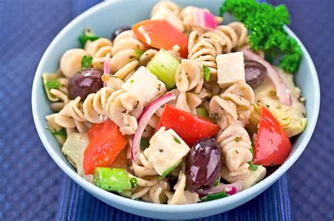 9 Recetas De Ensaladas Para Tener Una Cena Ligera Y Saludable