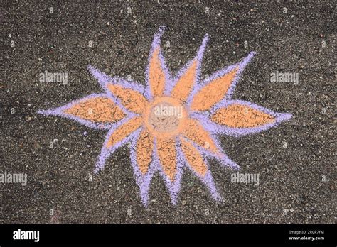 Chalk Art Flower Stock Photo - Alamy
