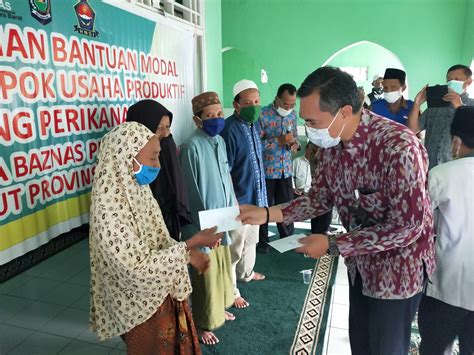 Baznas Ntb Bersama Hnsi Dan Dislutkan Ntb Distribusikan Zakat Kepada