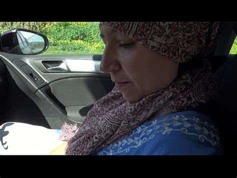 This Naughty Muslim Milf Doesn T Mind Having Car Sex With Strangers For Money XNXX