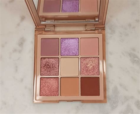 Huda Beauty Paleta Cieni Nude Light Warszawa Mokot W Olx Pl