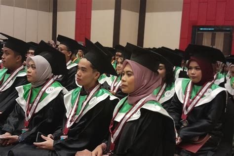 50 Ide Caption Wisuda Bahasa Inggris Untuk Diri Sendiri Yang Singkat