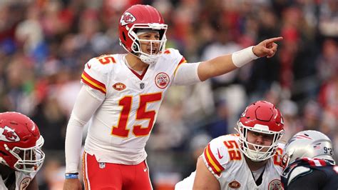 What To Expect In Patrick Mahomes Postseason Road Debut