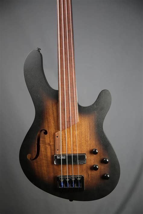 Cort B4fl Fretless Bass The Guitar Gallery Auckland