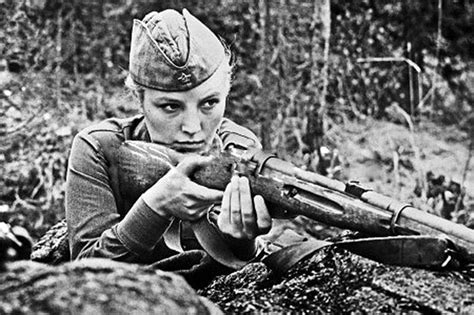 Фото: ...А зори здесь тихие / Кадр из фильма «...А зори здесь тихие ...