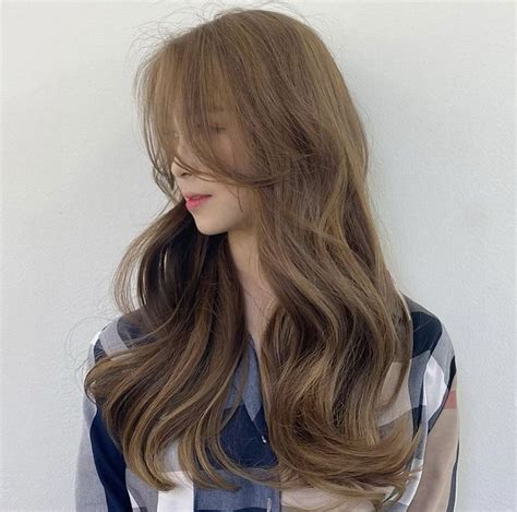 Pin By V On P Haircuts For Long Hair Kpop Hair Color Korean Hair