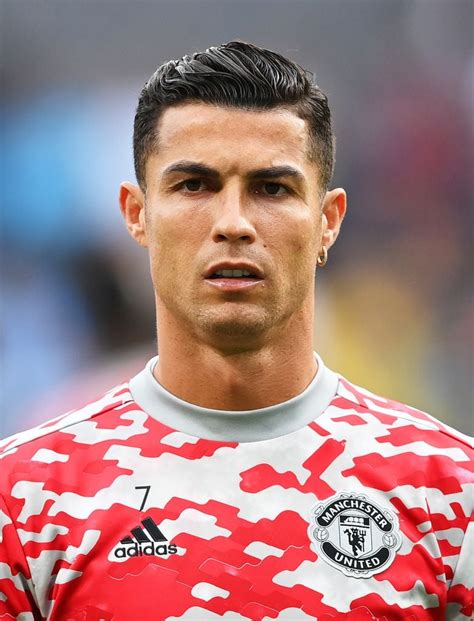 Nach Tod Seines Babys Cristiano Ronaldo Trainiert Wieder WeltweiteSTARS