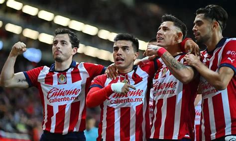 Chivas Vence A Pumas En El Juego De Ida De Los Cuartos De Final De La