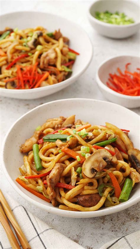 Easy Chicken Yaki Udon Khin S Kitchen