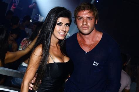 Ego Thor Batista Curte Show Do Irm O Namorada E Olin Bate Na