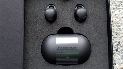 Samsung Gear Iconx 2018 Review Comfortable Long Lasting Wireless Earbuds That Are Perfect