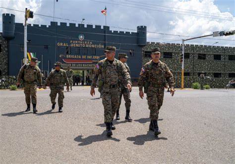 Comandante General Realiza Recorrido Por Zona Norte De La Frontera Rc