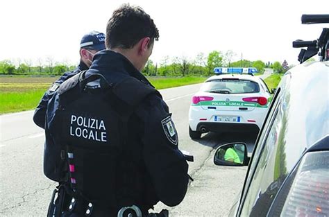 San Giuliano Milanese Polizia Locale Denunce E Arresti Nei