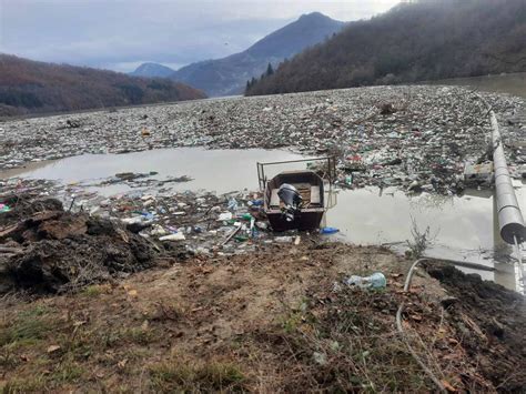 Snimak Koji Ledi Krv U Ilama Samo Jedna Barijera Spre Ava Novu