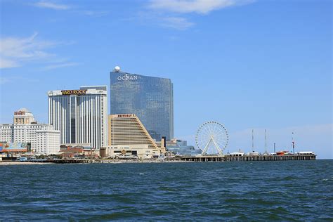 Atlantic City, NJ Ranks Among Best Spots to Buy Waterfront Home