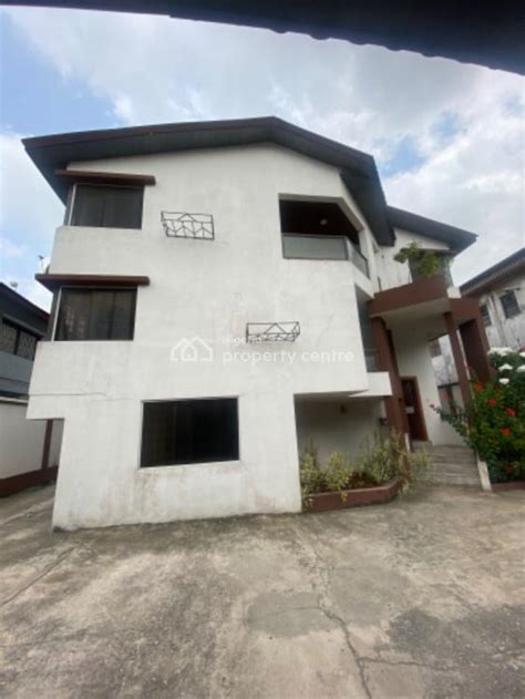 For Sale 5 Bedroom Detached Duplex With 2 Room Bq On 580 Sqm Off